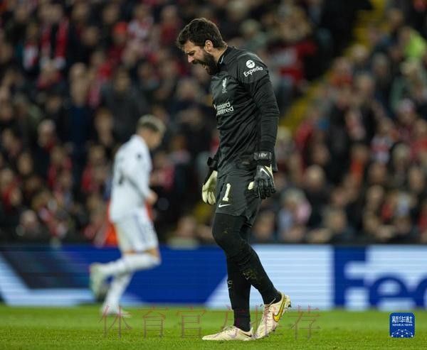 齐达内:本泽马吐槽维尼修斯?已澄清 不是啥坏事